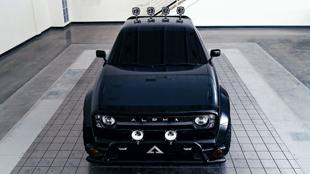 Alpha Motor Corporation Wolf EV truck